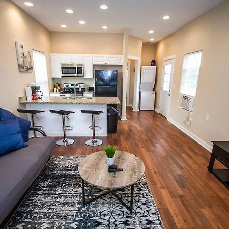 Douglas Way Remodeled House Near Downtown 1Ba/1Ba San Antonio Extérieur photo