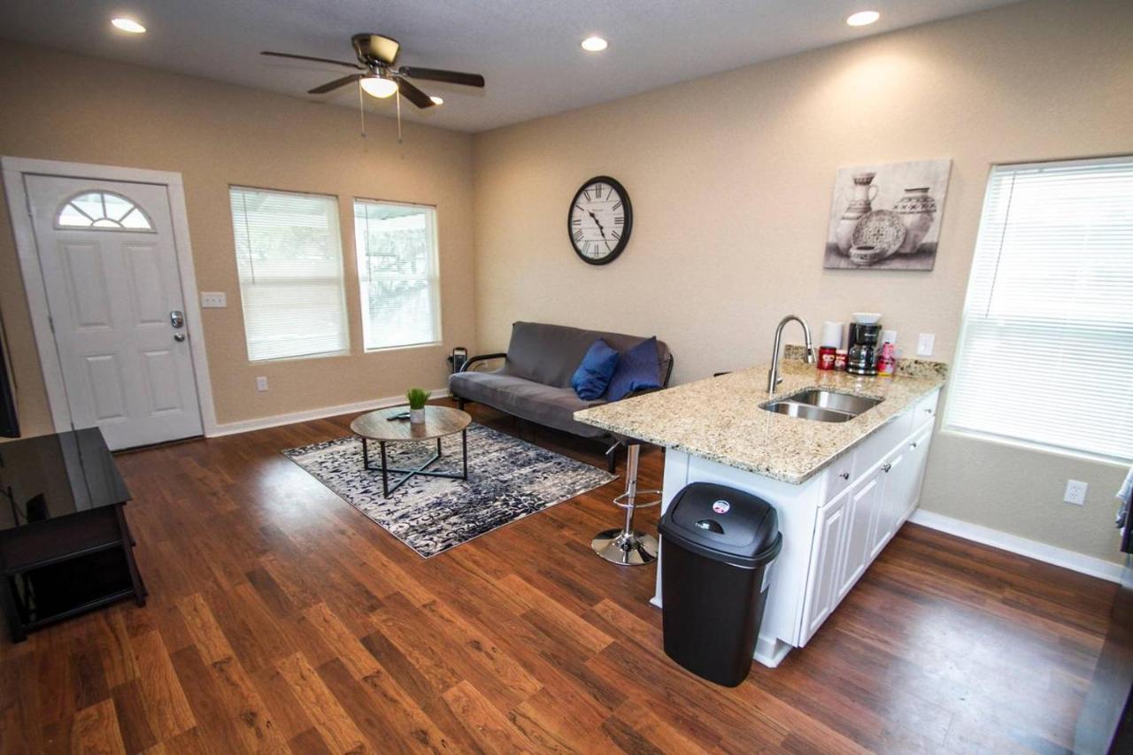 Douglas Way Remodeled House Near Downtown 1Ba/1Ba San Antonio Extérieur photo