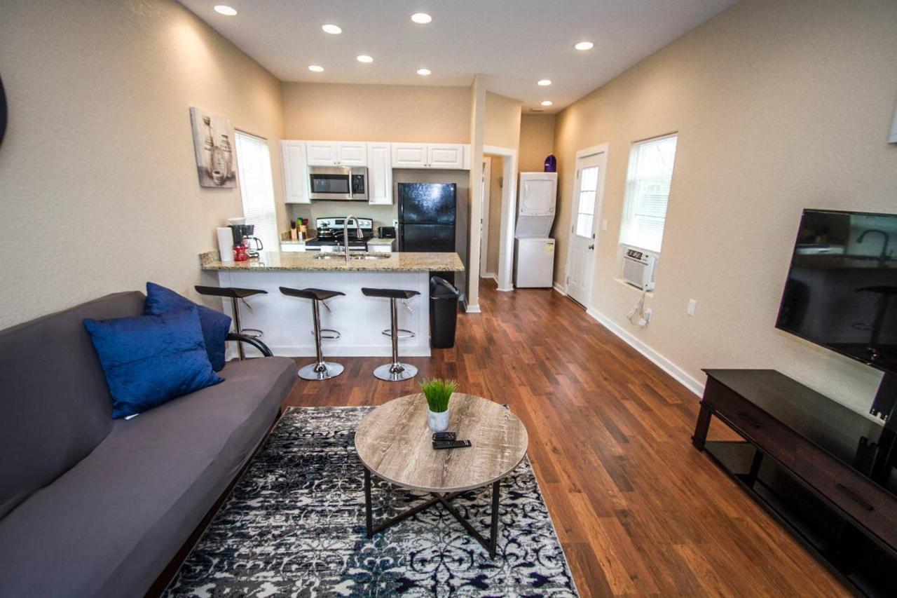 Douglas Way Remodeled House Near Downtown 1Ba/1Ba San Antonio Extérieur photo